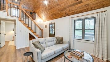 House (1 Bedroom) | Interior