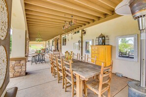 Interior - Near Vineyards & Dining: Exquisite Menifee Home! (Menifee)