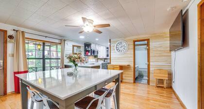 Walk to Water: Lake O' the Pines Cabin