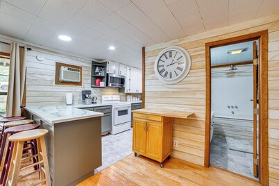 Walk to Water: Lake O' the Pines Cabin