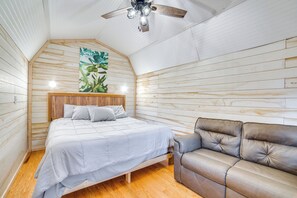 House (2 Bedrooms) | Interior - Walk to Water: Lake O' the Pines Cabin (Ore City)