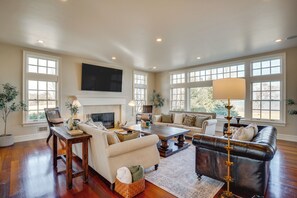 المنشأة من الداخل