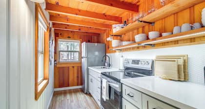 Near Hiking & Golfing: Cabin + Casita in Pinetop!