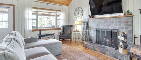 House (3 Bedrooms) | Front of property