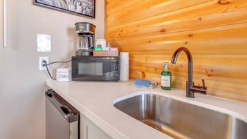 Apartment (0 Bedroom) | Interior