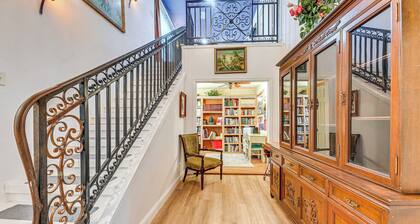 Spacious Family Home w/ Fenced Yard in DFW Area