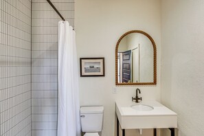 House (3 Bedrooms) | Interior - 4 Mi to Davis Mountains State Park: Family Retreat (Fort Davis)