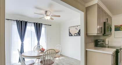 Mtn-view Home w/ Patio & Grill in Woodlake