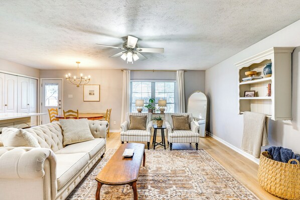 House (3 Bedrooms) | Interior