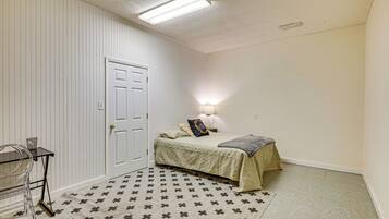 ุงูู
ูุดุฃุฉ ู
ู ุงูุฏุงุฎู