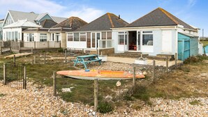 House - The Coastal Crab - Family-friendly Three-bed Beach House in Pevensey (Pevensey)