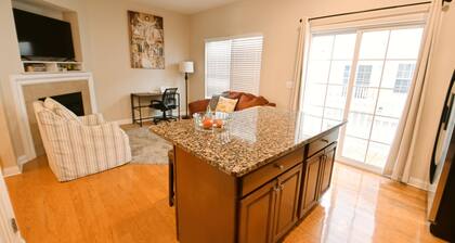 Walk to Notre Dame Spacious 3BR Townhome w Garage Family-friendly Amenities 123p