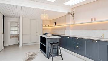 House | 3 bedrooms, Internet