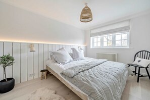 3 bedrooms, Internet