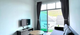 Experience Comfort & Charm at Barrington Escape