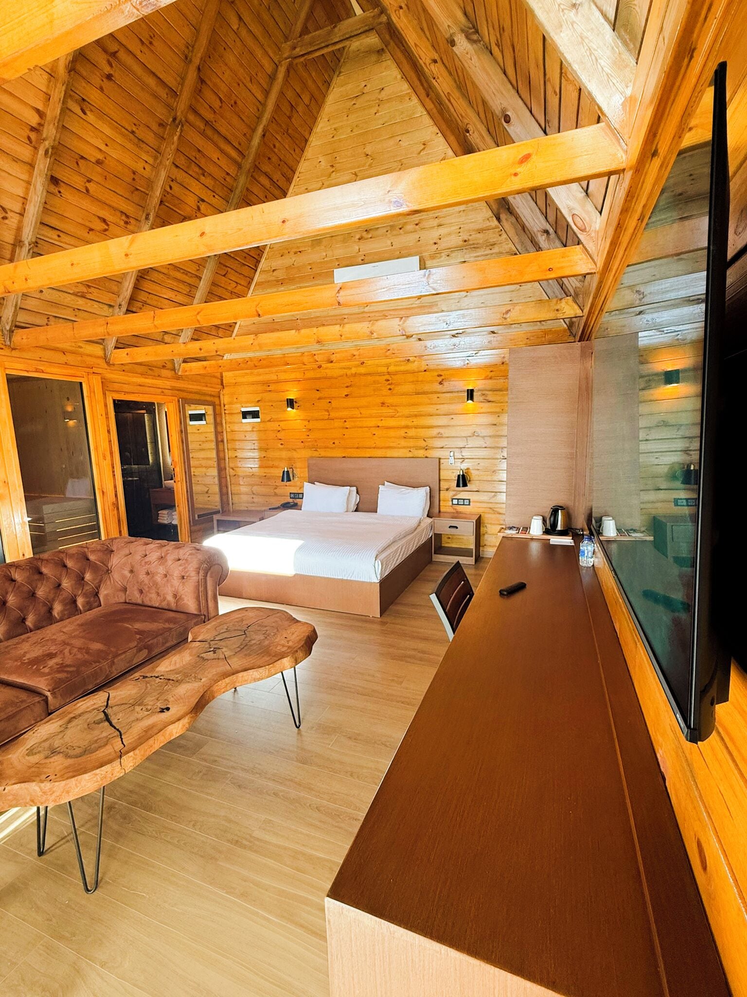 Family Quadruple Room | Meja, ruang kerja komputer riba, Wi-fi percuma 