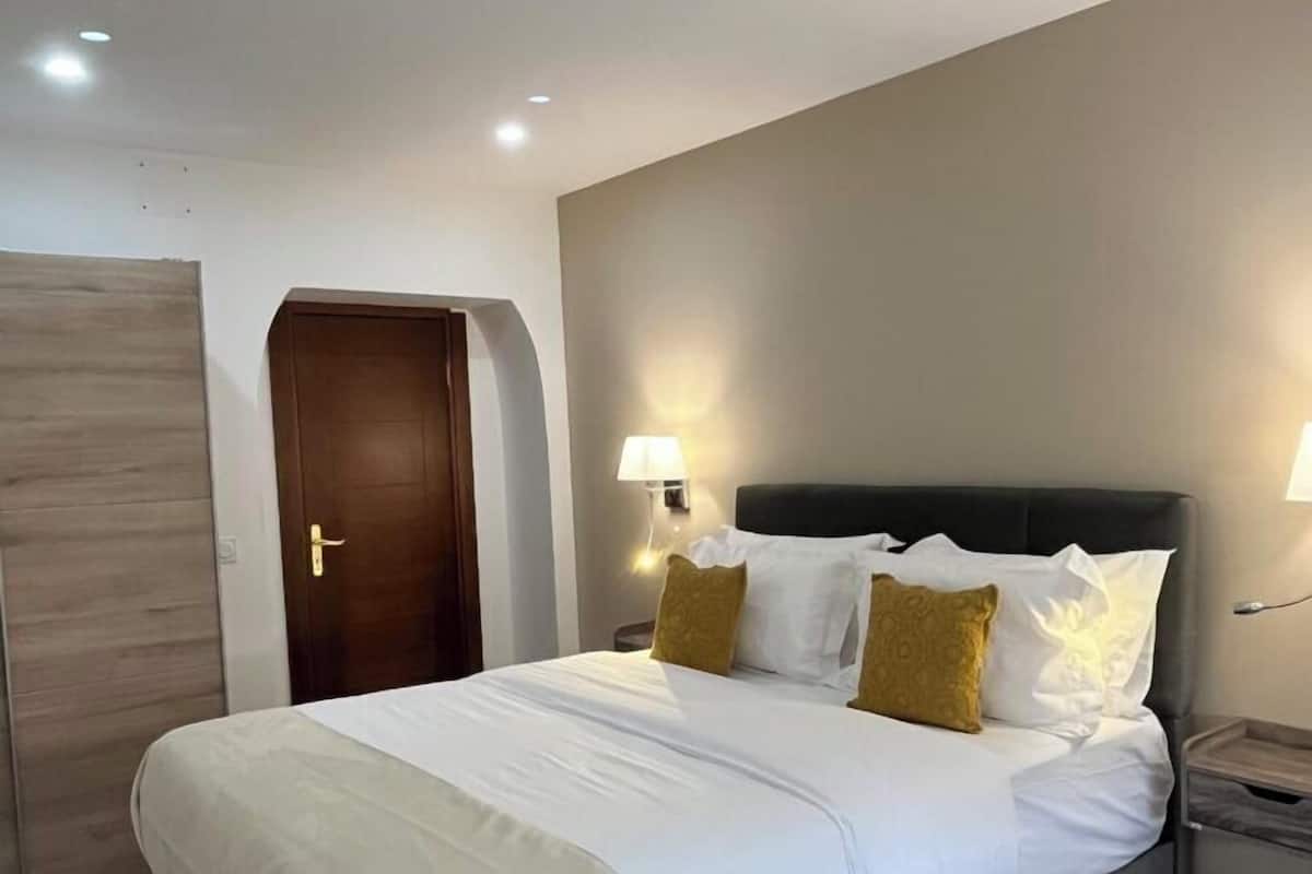 Appartamento familiare, patio, vista città | 1 camera, insonorizzazione, Wi-Fi gratuito