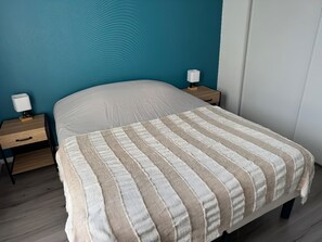 2 Schlafzimmer, Bügeleisen/Bügelbrett, kostenloses WLAN, Bettwäsche