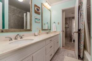 House, 3 Bedrooms | Bathroom | Towels, shampoo - Anchor Eways - 2235 Mallard St 3 Bedroom Home (Dauphin Island)