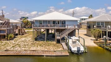 House, 3 Bedrooms | Exterior