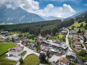 Aerial view - Baumhaus by Hotel Gassner (Neukirchen am Grossvenediger)