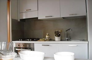 Fridge, oven, stovetop, dishwasher - Villa Eden on the beach (Portobello)