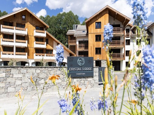 Apartment in Chantemerle With Family Ski Fun
