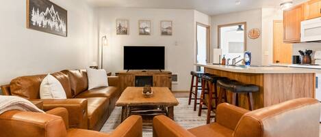 Smart TV y chimenea