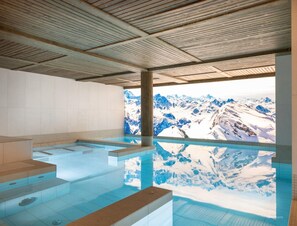 Apartment | Pool - Apartment With ski Access in Northern Alps (Aime-la-Plagne)