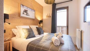 Apartment | 1 bedroom, bed sheets