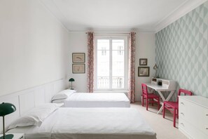 3 عدّة غرف نوم ومكواة/لوح كي وواي فاي مجانًا وملاءات أسرّة