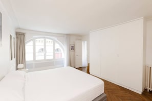 1 chambre, fer et planche à repasser, Wi-Fi gratuit, draps fournis