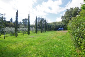 ชาเลท์สำหรับครอบครัว, หลายห้องนอน, ติดภูเขา (Piccola Fattoria) | สวน