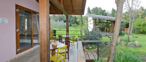 Familienchalet, Mehrere Schlafzimmer, Bergseite (Piccola Fattoria) | Terrasse/Patio