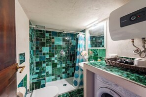 Shower, hair dryer, bidet, towels - Portofino Sea View House (Portofino)