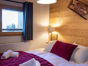 Apartment - Apartment in France Near Scenic Cafes & Markets (Les Deux Alpes)