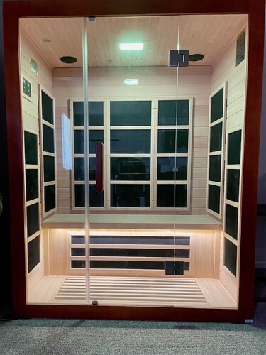 Spa Studio Retreat w/ Lake Access + Sauna & Jacuzzi