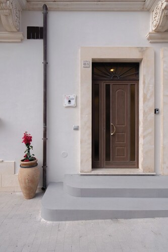 Casa Vossia: "In the heart of Ispica, an ideal retreat for relaxing stays."