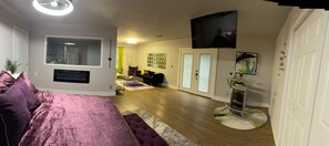 Smart-TV, Kamin, Drucker