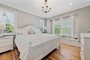 5 Schlafzimmer, Bügeleisen/Bügelbrett, WLAN, Bettwäsche
