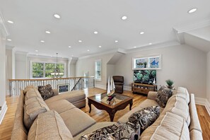 Televisie en een open haard