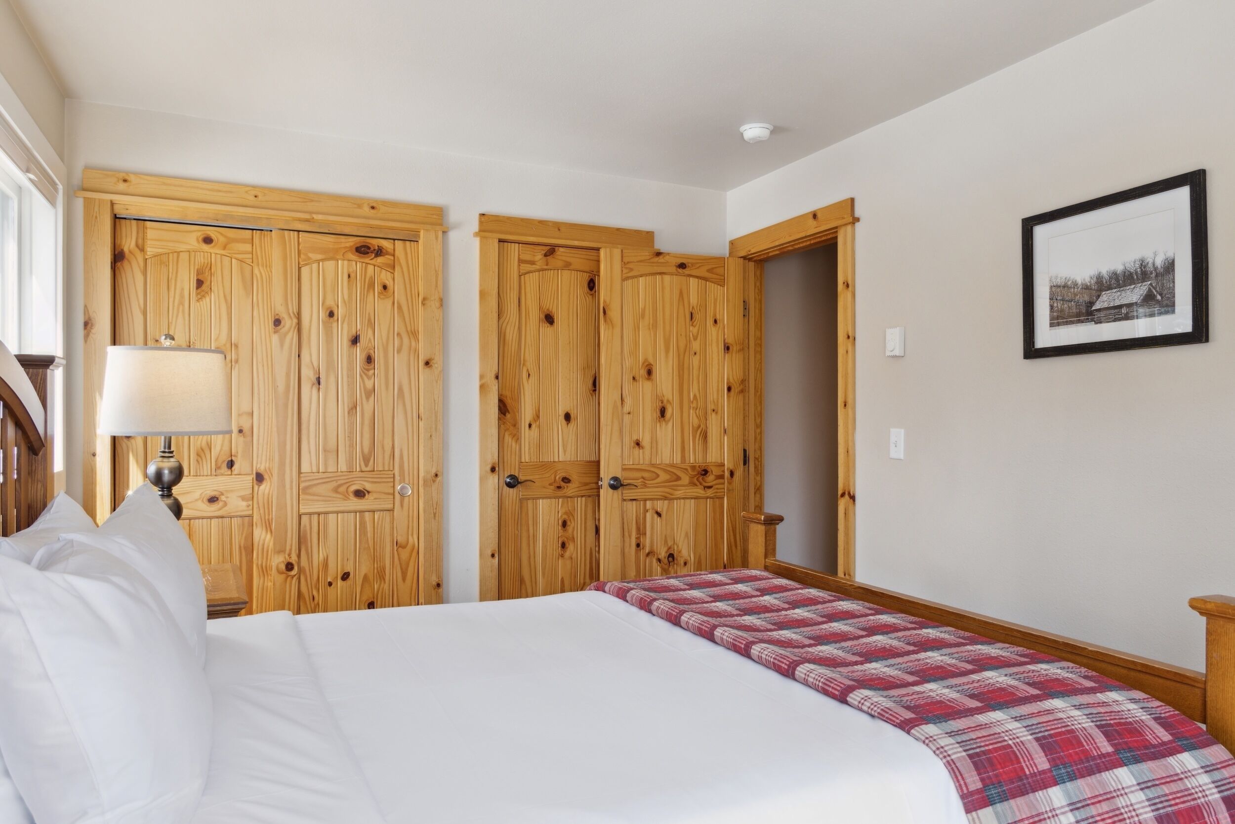 2 soverom, strykejern/-brett, wi-fi og sengetøy