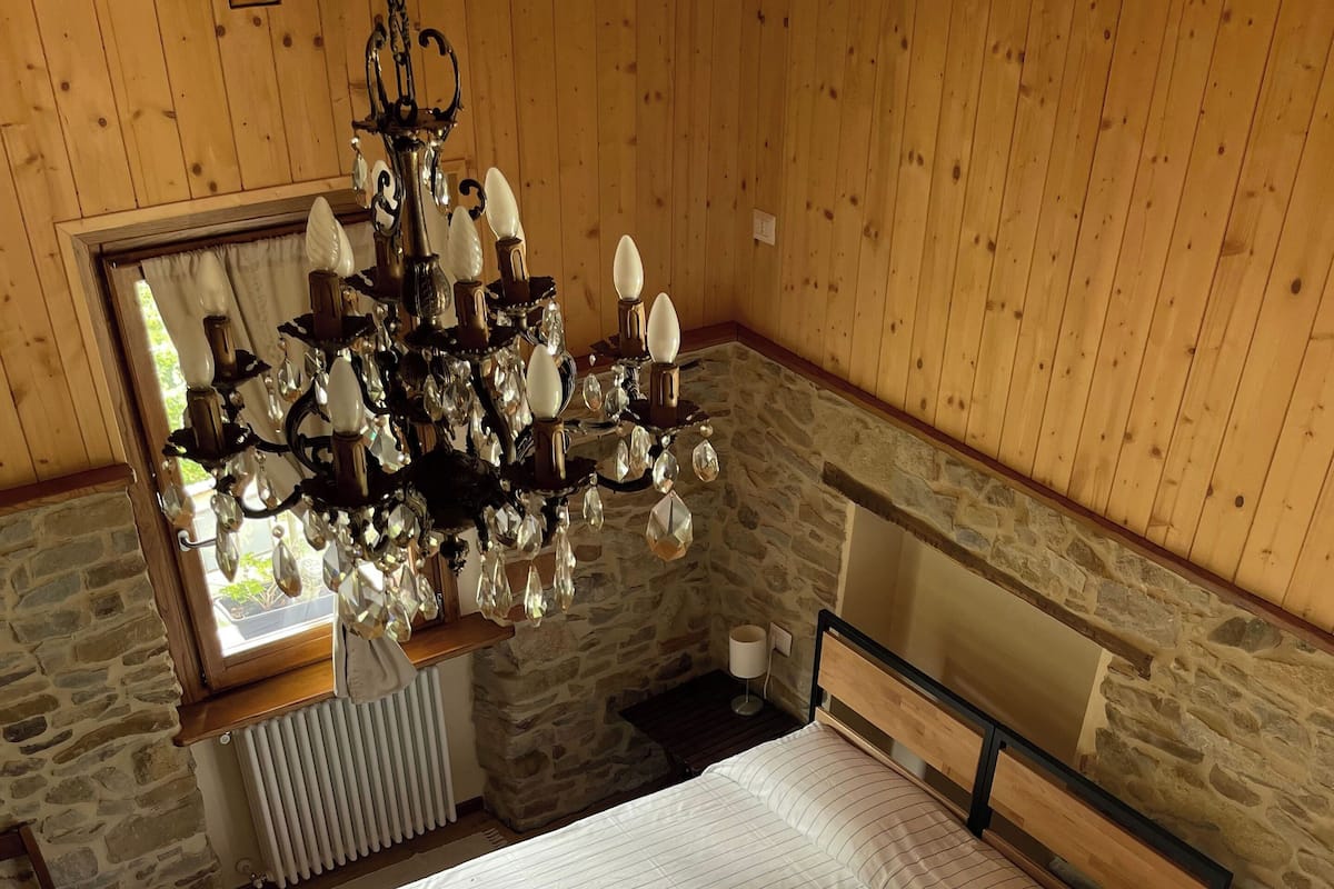 Comfort Quadruple Room, Private Bathroom, Vineyard View | Down comforters, Select Comfort beds, minibar (free items), desk