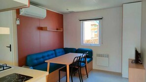 Interior - Camping 4 étoiles - Parc aquatique - ccbb0ii (Hyères)