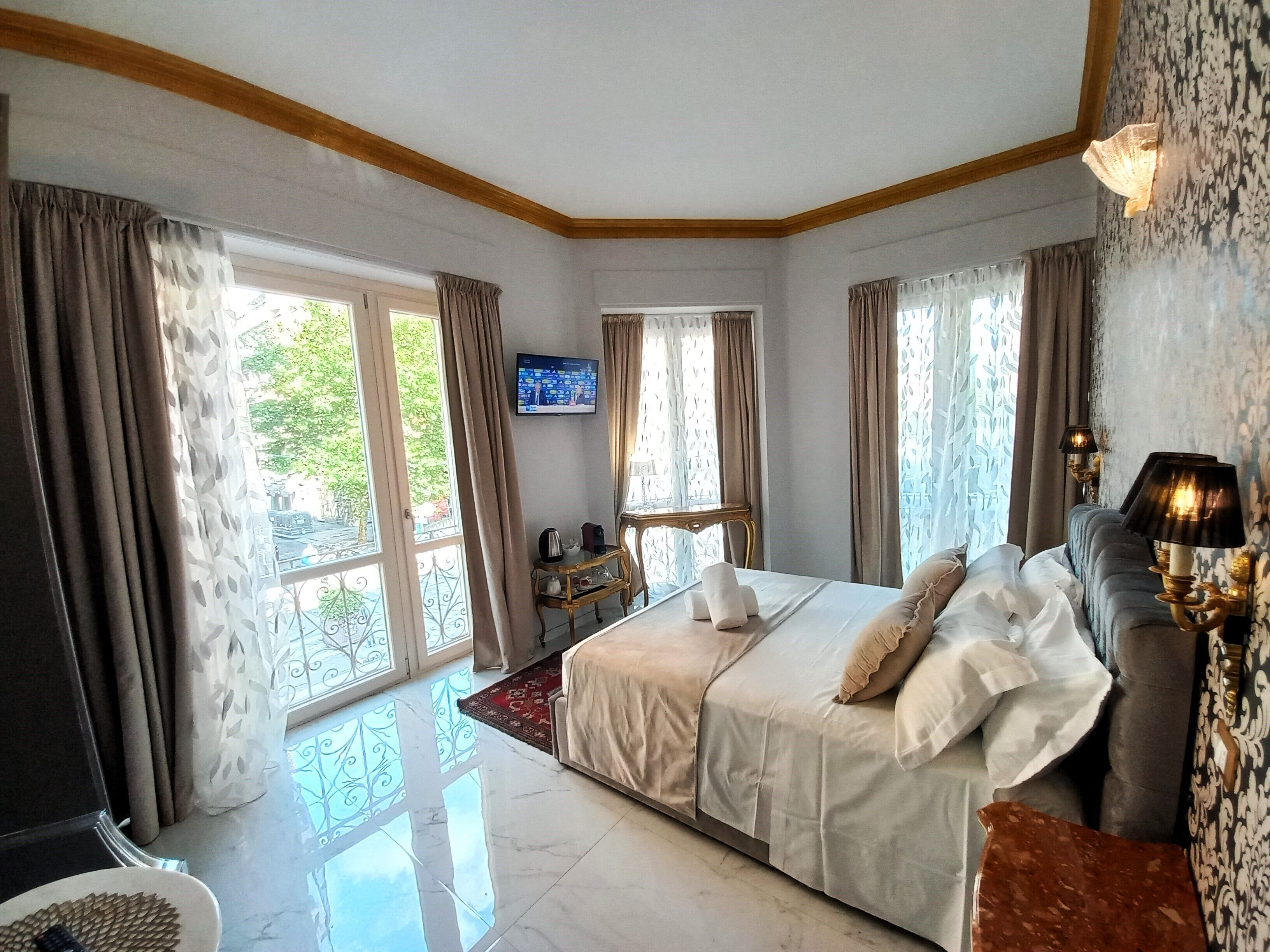 Deluxe Room, Non Smoking, Private Bathroom | Cadar kapas Mesir, peralatan tempat tidur premium, gebar bulu kapas 