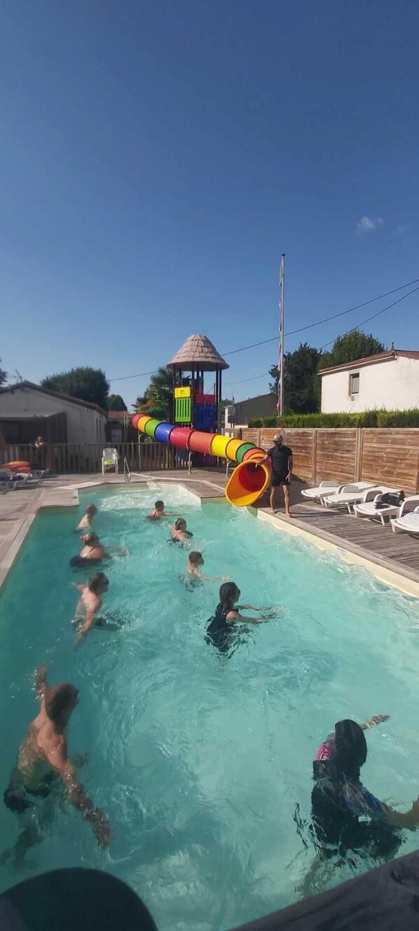 Opvarmet pool
