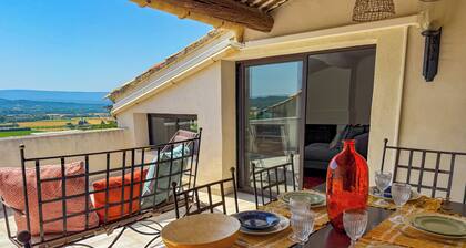 Village house with panoramic view near Gordes