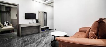 Huangguoshu Guchunxiang Homestay
