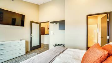 4 bedrooms, internet, bed sheets