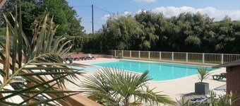 ZEcamping 4 étoiles animé piscine chalet TV BBQ clim 20m2